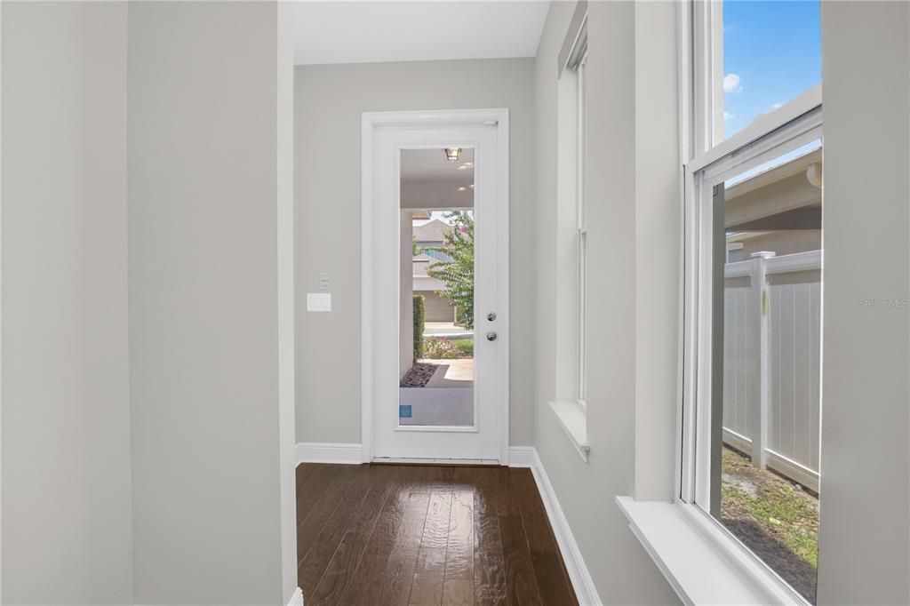 En Venta: $558,900 (3 camas, 2 baños, 2014 Pies cuadrados)