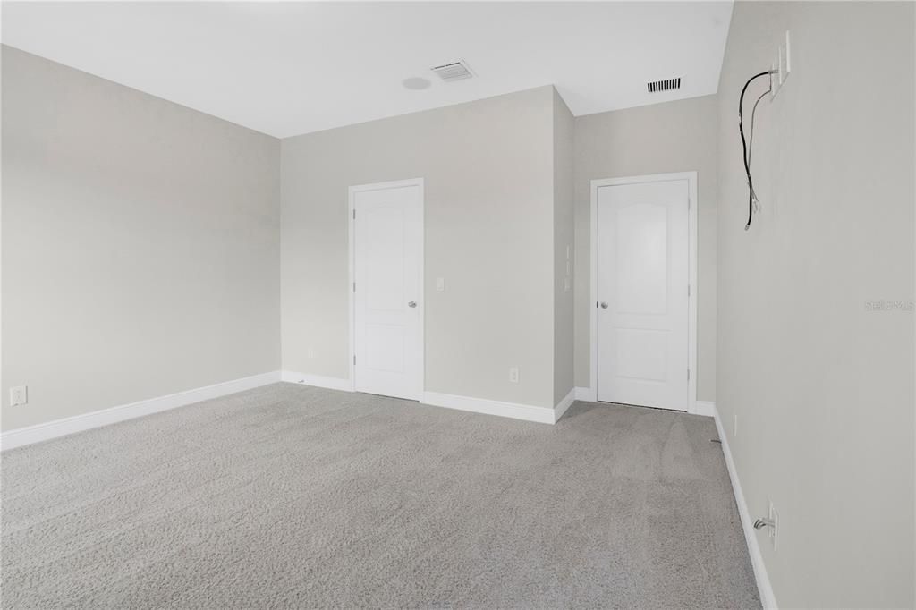 En Venta: $558,900 (3 camas, 2 baños, 2014 Pies cuadrados)