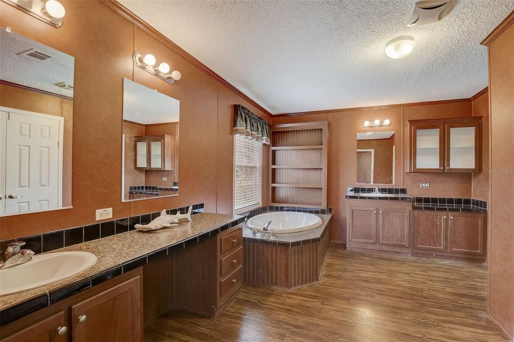 В аренду: $2,295 (3 спален, 2 ванн, 2280 Квадратных фут)