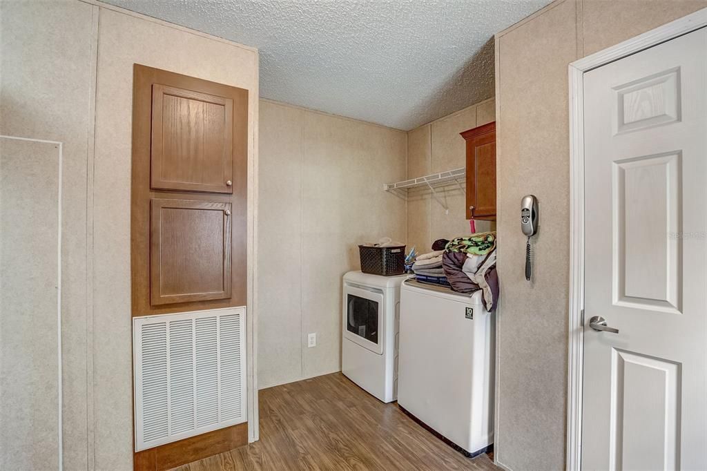 В аренду: $2,295 (3 спален, 2 ванн, 2280 Квадратных фут)