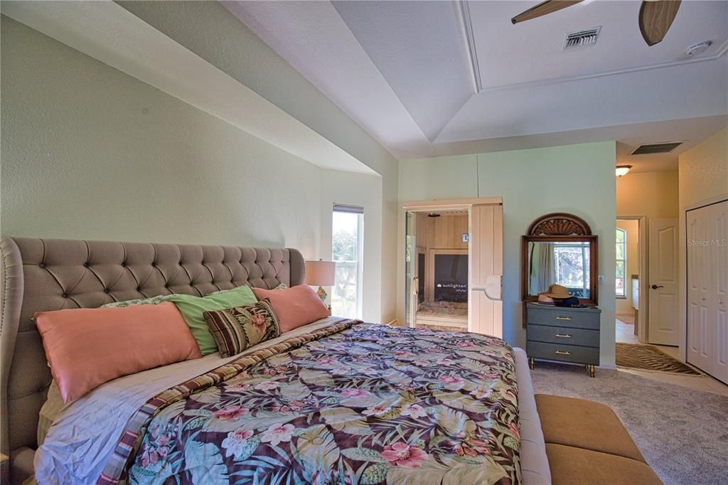 For Sale: $524,900 (4 beds, 2 baths, 2469 Square Feet)