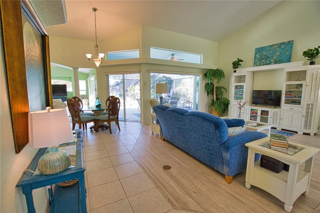 For Sale: $524,900 (4 beds, 2 baths, 2469 Square Feet)
