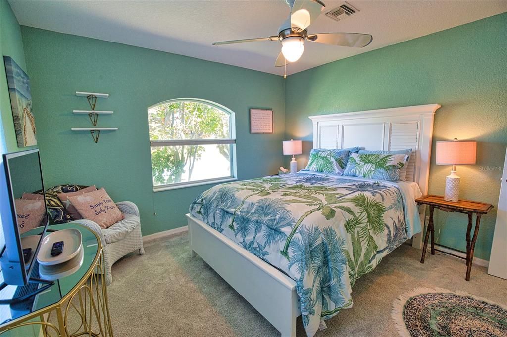 For Sale: $524,900 (4 beds, 2 baths, 2469 Square Feet)