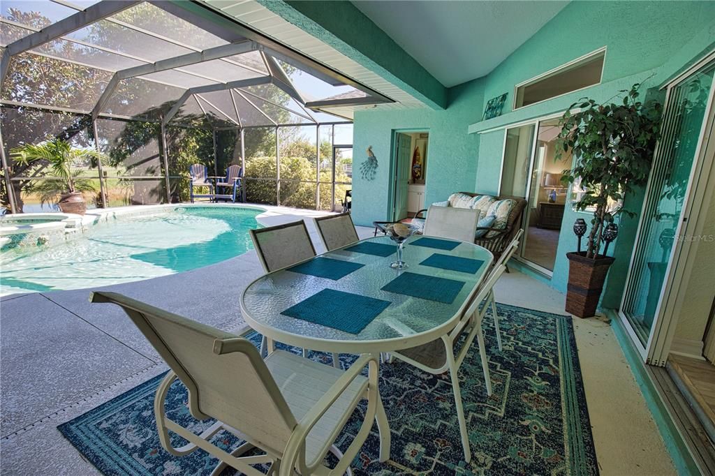 For Sale: $524,900 (4 beds, 2 baths, 2469 Square Feet)