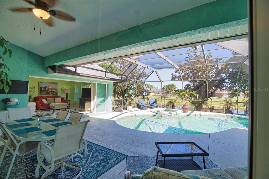 For Sale: $524,900 (4 beds, 2 baths, 2469 Square Feet)