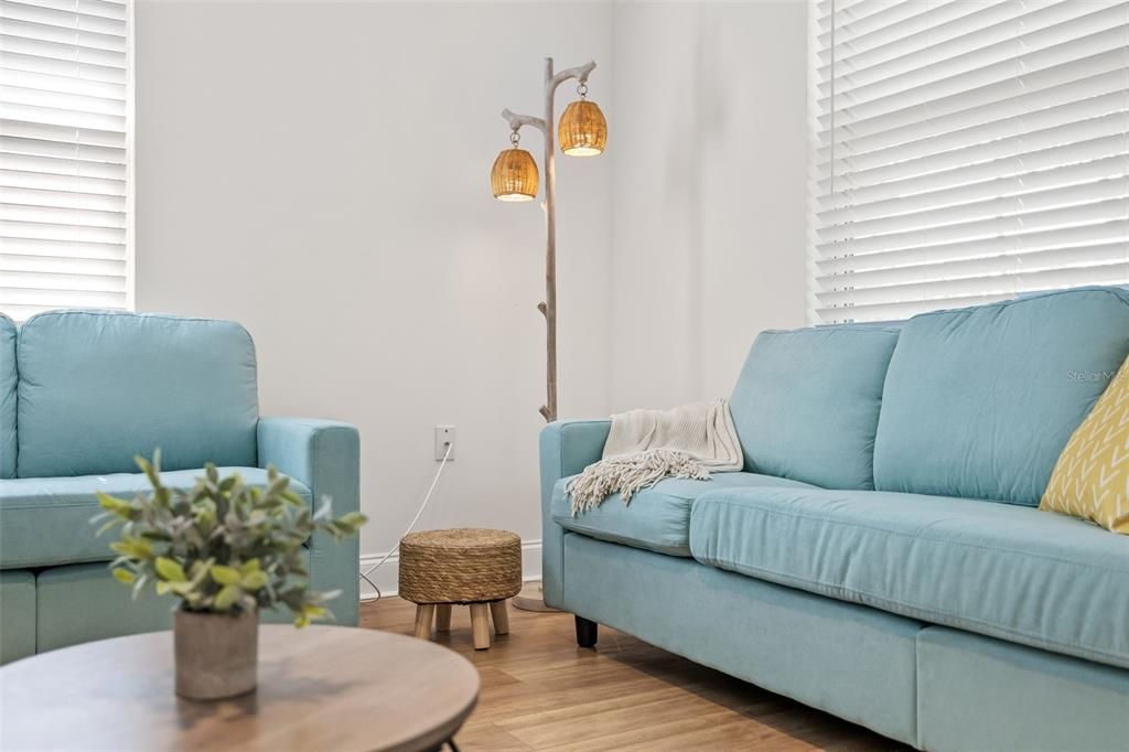 В аренду: $2,650 (4 спален, 2 ванн, 1617 Квадратных фут)