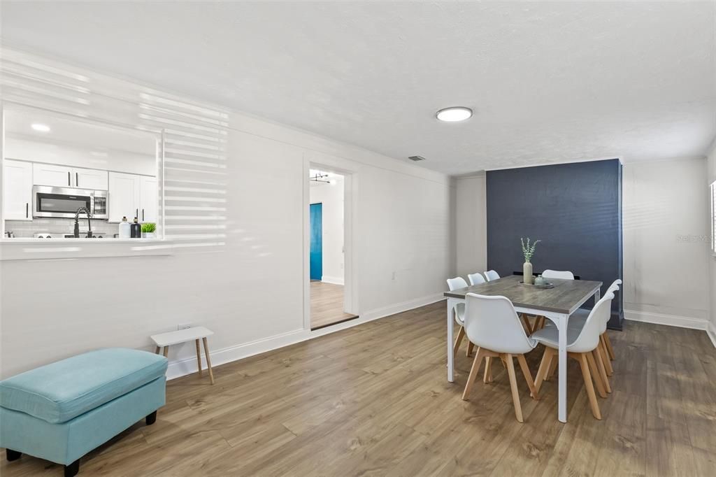 В аренду: $2,650 (4 спален, 2 ванн, 1617 Квадратных фут)