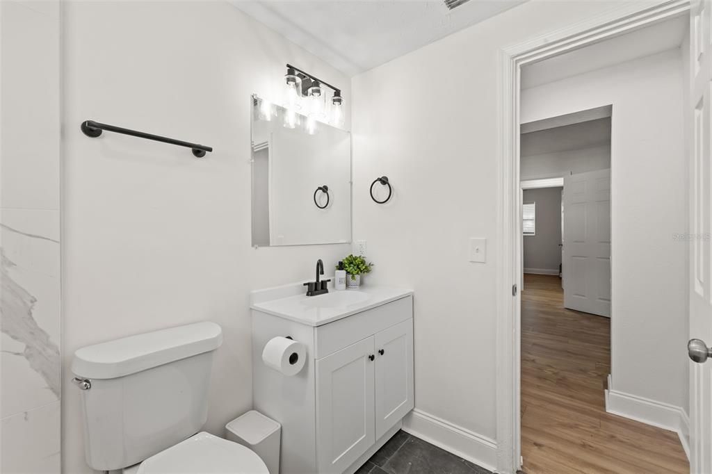 В аренду: $2,650 (4 спален, 2 ванн, 1617 Квадратных фут)