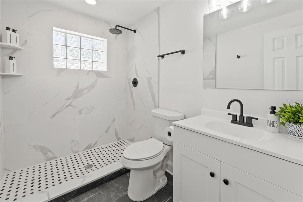 В аренду: $2,650 (4 спален, 2 ванн, 1617 Квадратных фут)