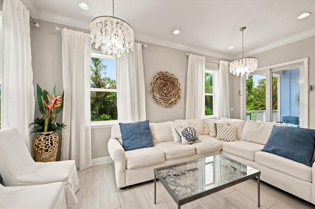 For Sale: $2,950,000 (6 beds, 4 baths, 2688 Square Feet)