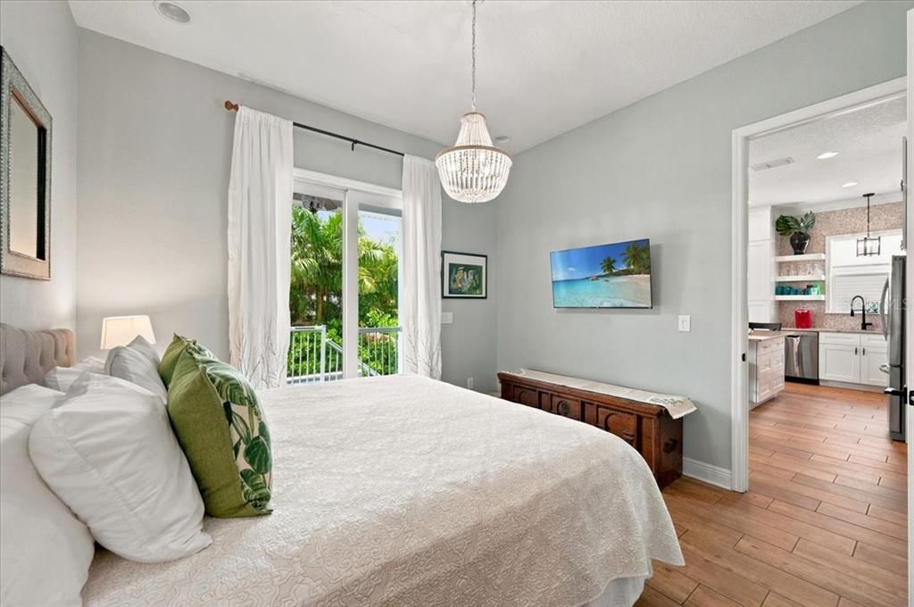 For Sale: $2,950,000 (6 beds, 4 baths, 2688 Square Feet)
