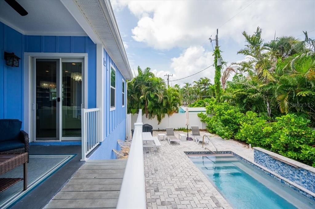 For Sale: $2,950,000 (6 beds, 4 baths, 2688 Square Feet)