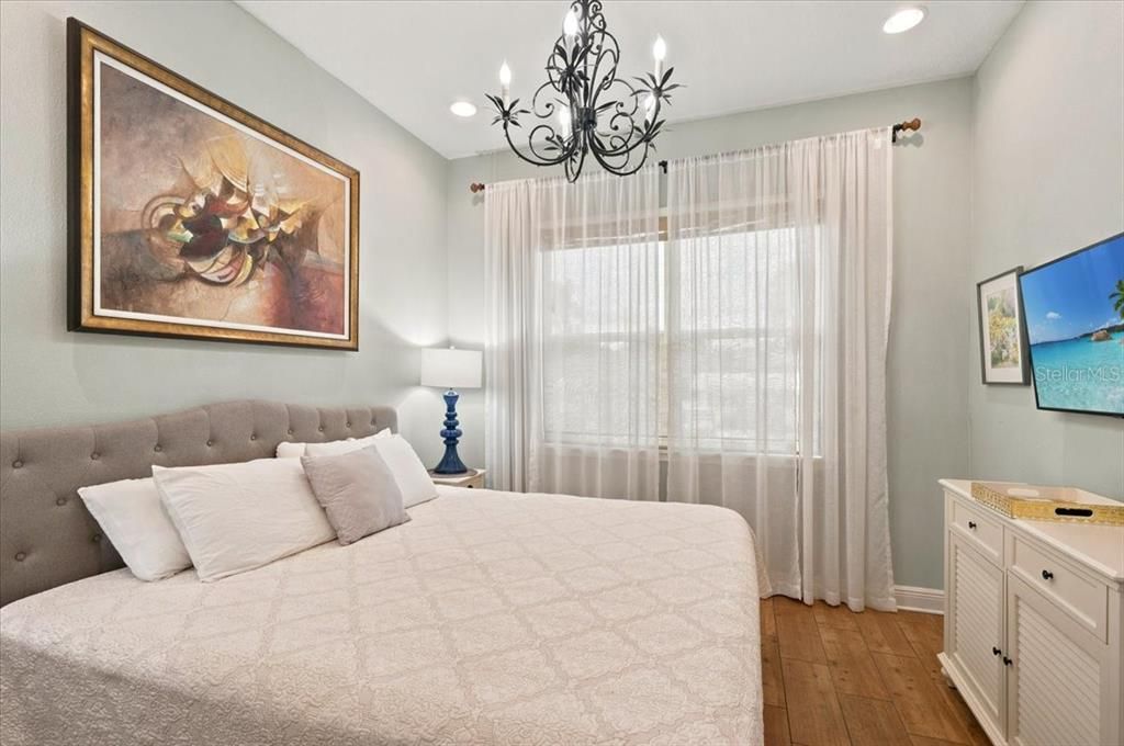 For Sale: $2,950,000 (6 beds, 4 baths, 2688 Square Feet)