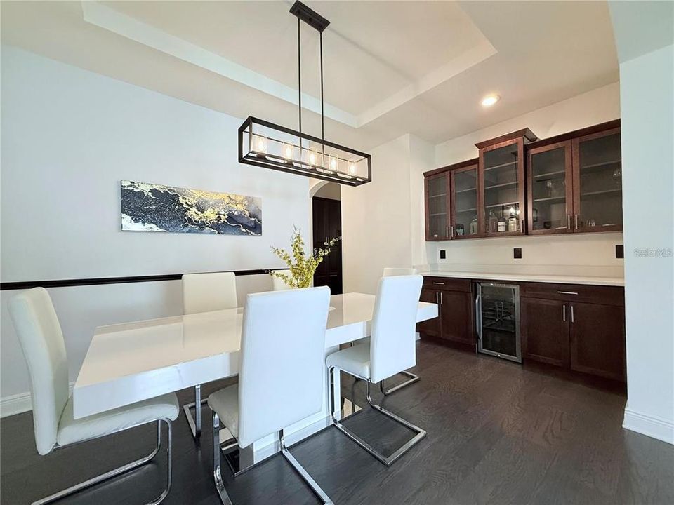 For Rent: $3,000 (4 beds, 3 baths, 2631 Square Feet)