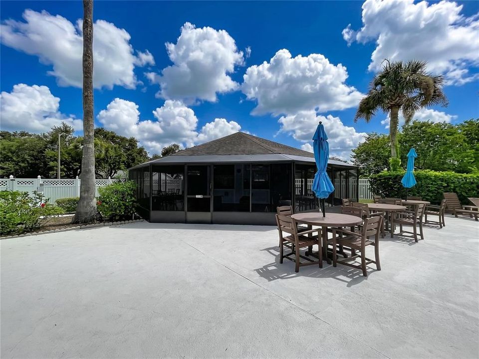 For Sale: $215,000 (2 beds, 2 baths, 1026 Square Feet)