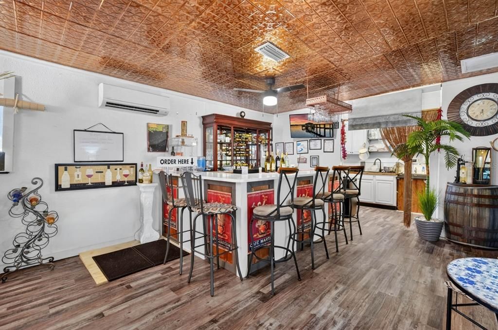 En Venta: $235,000 (0 camas, 0 baños, 1003 Pies cuadrados)