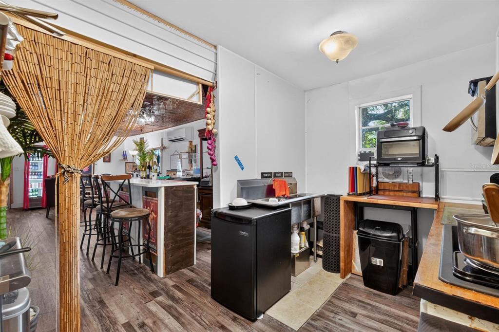 En Venta: $235,000 (0 camas, 0 baños, 1003 Pies cuadrados)