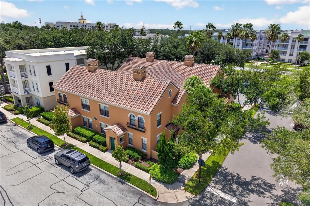 For Sale: $300,000 (1 beds, 1 baths, 1057 Square Feet)