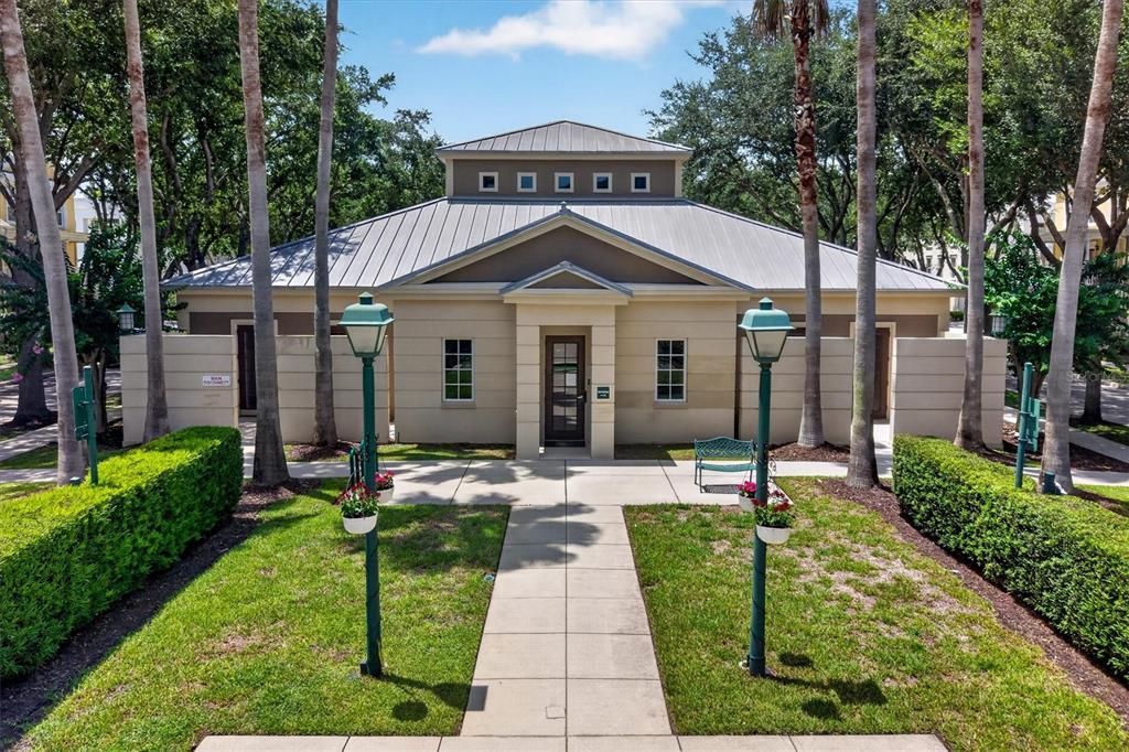 For Sale: $300,000 (1 beds, 1 baths, 1057 Square Feet)