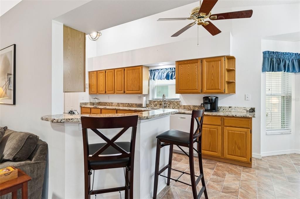 En Venta: $279,000 (2 camas, 2 baños, 1724 Pies cuadrados)