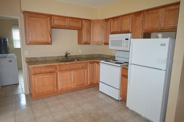 В аренду: $1,960 (2 спален, 1 ванн, 1014 Квадратных фут)