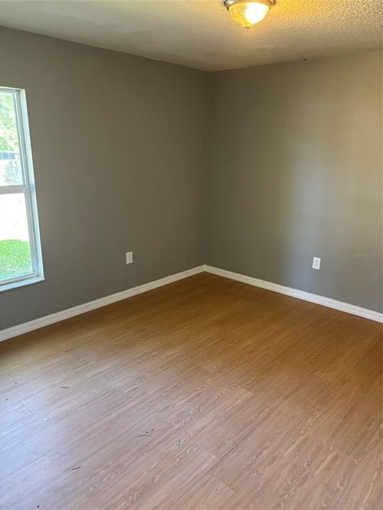 En Venta: $299,900 (3 camas, 2 baños, 1324 Pies cuadrados)