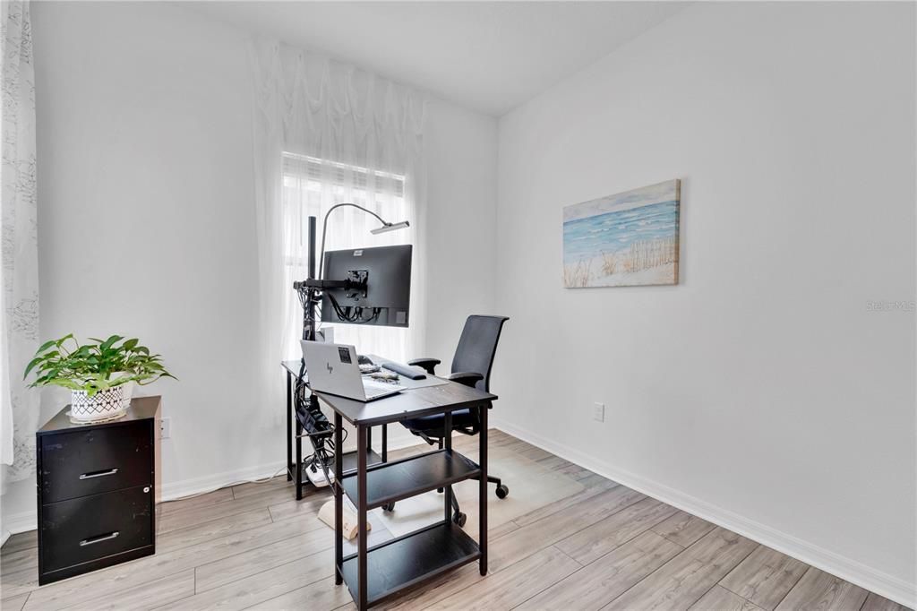 For Sale: $320,000 (3 beds, 2 baths, 1747 Square Feet)