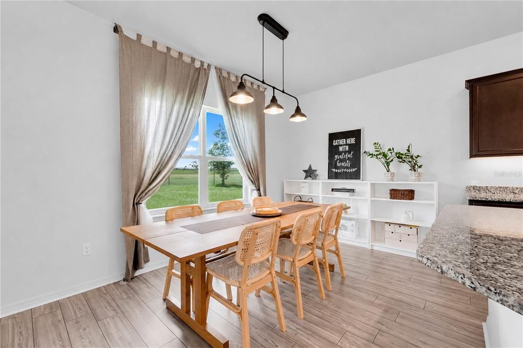 For Sale: $320,000 (3 beds, 2 baths, 1747 Square Feet)