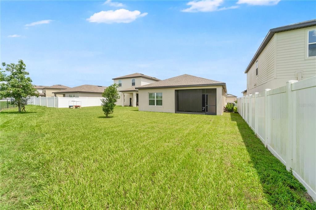 For Sale: $320,000 (3 beds, 2 baths, 1747 Square Feet)