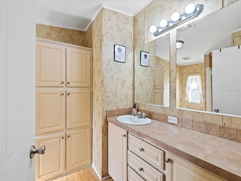 Activo con contrato: $315,000 (3 camas, 2 baños, 1296 Pies cuadrados)