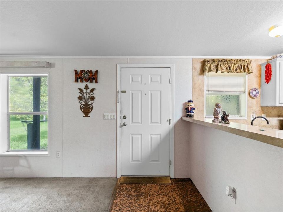 Activo con contrato: $315,000 (3 camas, 2 baños, 1296 Pies cuadrados)