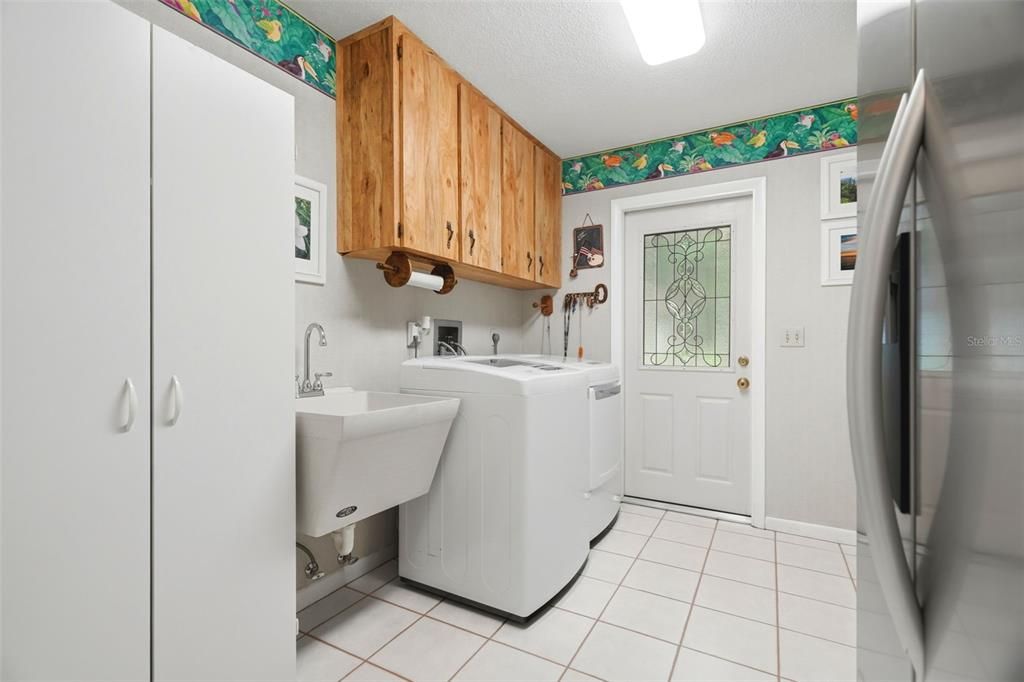 En Venta: $740,000 (4 camas, 2 baños, 2444 Pies cuadrados)