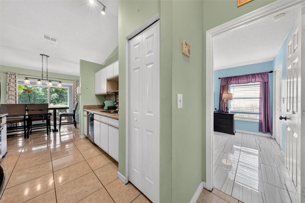 Active With Contract: $200,000 (3 beds, 2 baths, 1314 Square Feet)