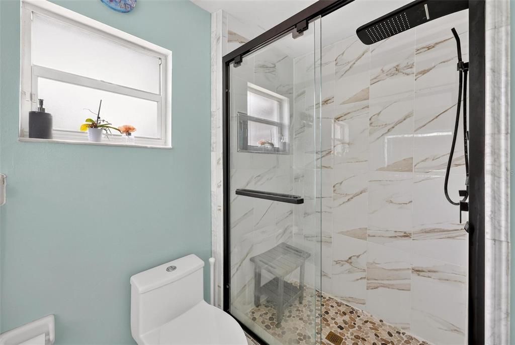 Active With Contract: $200,000 (3 beds, 2 baths, 1314 Square Feet)