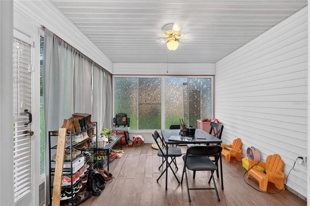 En Venta: $209,900 (3 camas, 2 baños, 1148 Pies cuadrados)