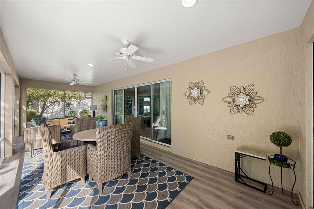 En Venta: $549,000 (3 camas, 2 baños, 1953 Pies cuadrados)