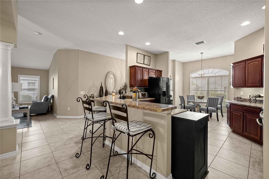 En Venta: $549,000 (3 camas, 2 baños, 1953 Pies cuadrados)