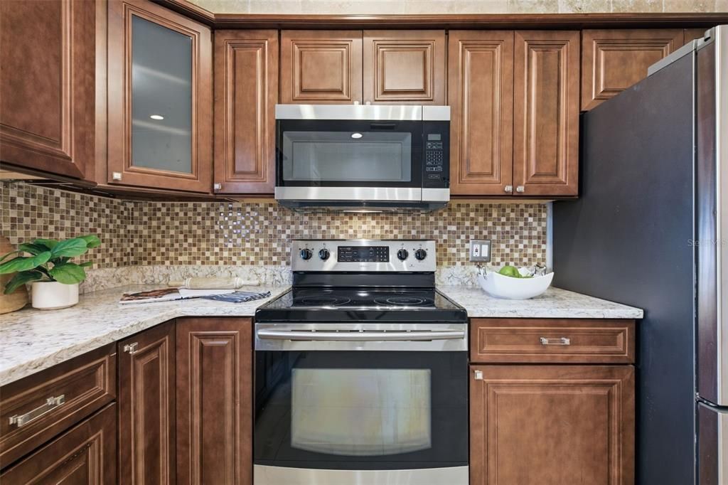 На продажу: $479,900 (4 спален, 2 ванн, 1563 Квадратных фут)