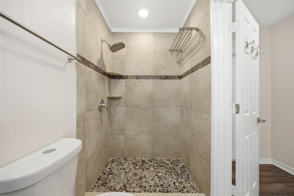На продажу: $479,900 (4 спален, 2 ванн, 1563 Квадратных фут)