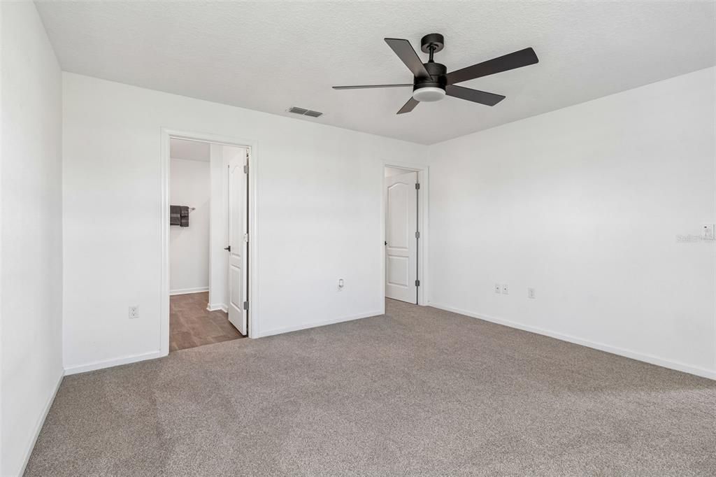 En Venta: $350,000 (3 camas, 2 baños, 1669 Pies cuadrados)