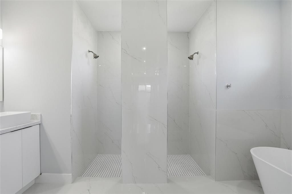 На продажу: $345,000 (3 спален, 2 ванн, 1717 Квадратных фут)