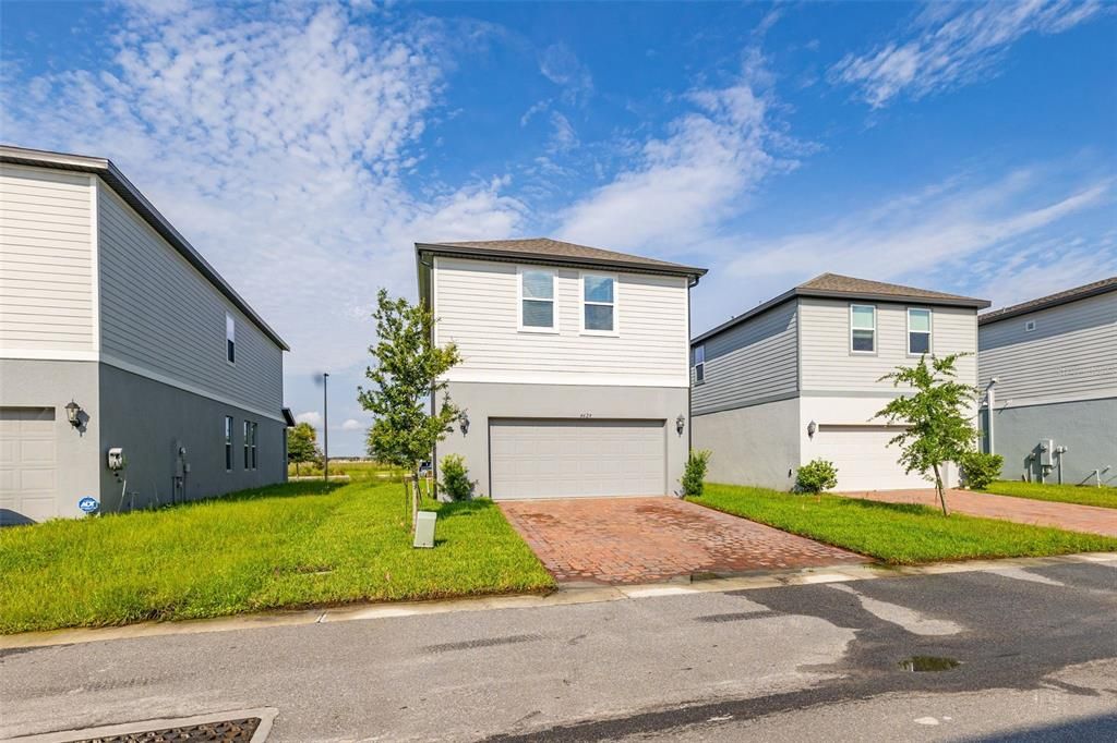 For Sale: $380,000 (3 beds, 2 baths, 1784 Square Feet)