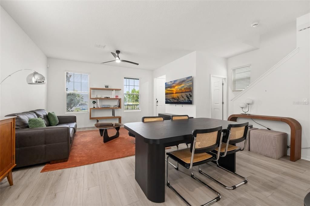 For Sale: $380,000 (3 beds, 2 baths, 1784 Square Feet)