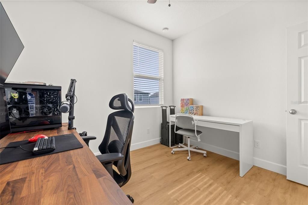 For Sale: $380,000 (3 beds, 2 baths, 1784 Square Feet)