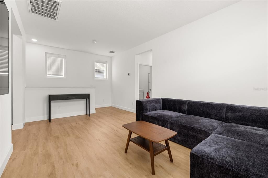 For Sale: $380,000 (3 beds, 2 baths, 1784 Square Feet)