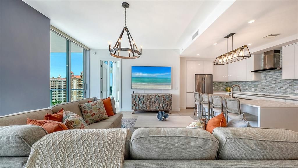For Sale: $1,499,000 (2 beds, 2 baths, 1578 Square Feet)