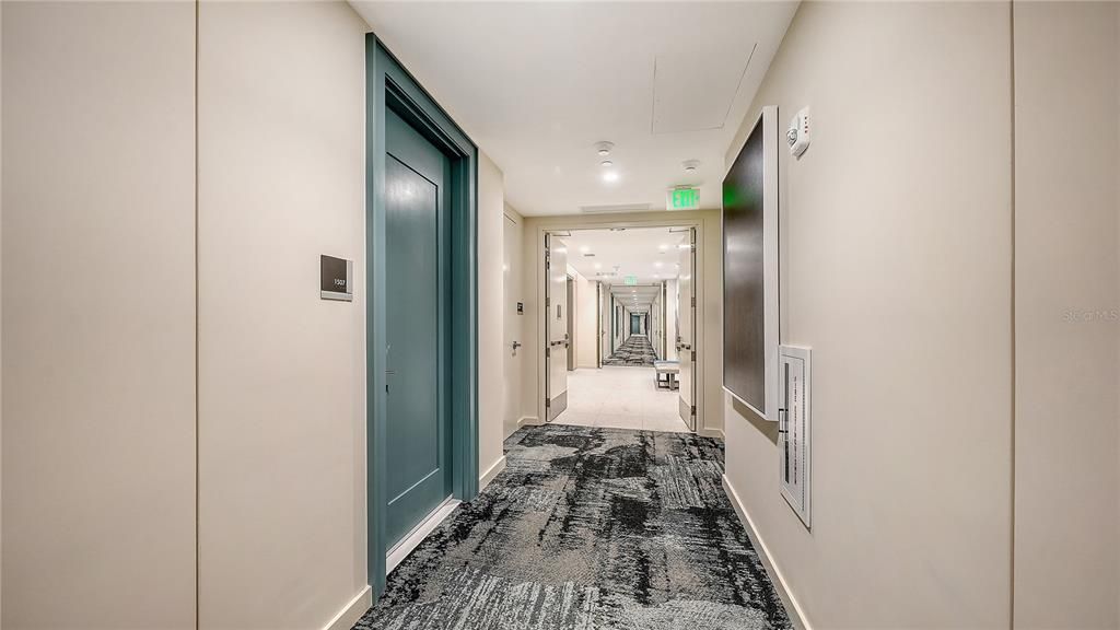 For Sale: $1,499,000 (2 beds, 2 baths, 1578 Square Feet)