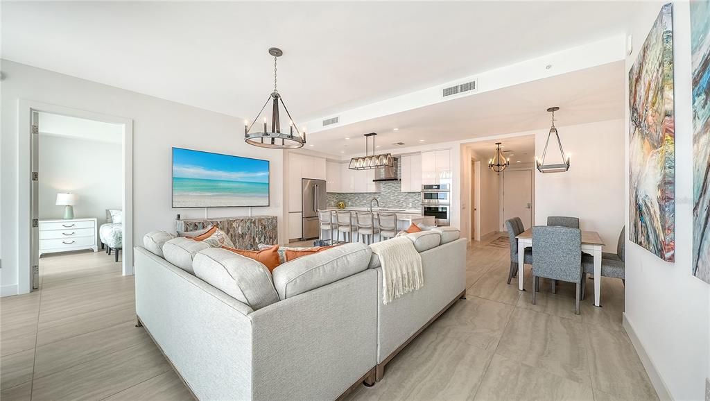 For Sale: $1,499,000 (2 beds, 2 baths, 1578 Square Feet)