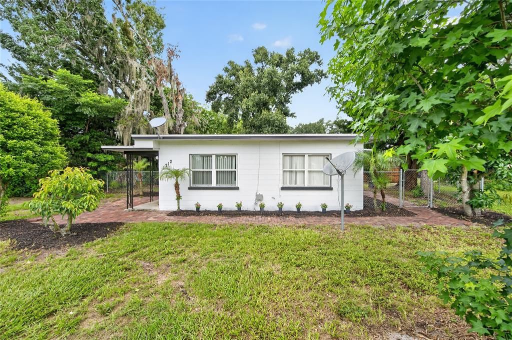 For Sale: $239,900 (4 beds, 2 baths, 1320 Square Feet)