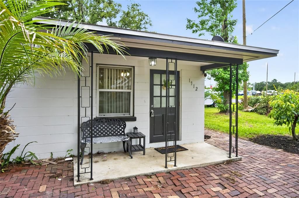For Sale: $239,900 (4 beds, 2 baths, 1320 Square Feet)
